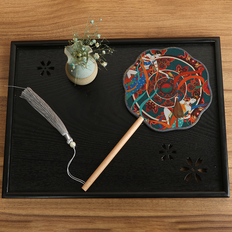 Translúcido moda nacional de los niños de ventilador redondo ventilador de la danza al por mayor mango de madera de una sola cara ventilador de la boda dibujos animados ventilador de publicidad fábrica