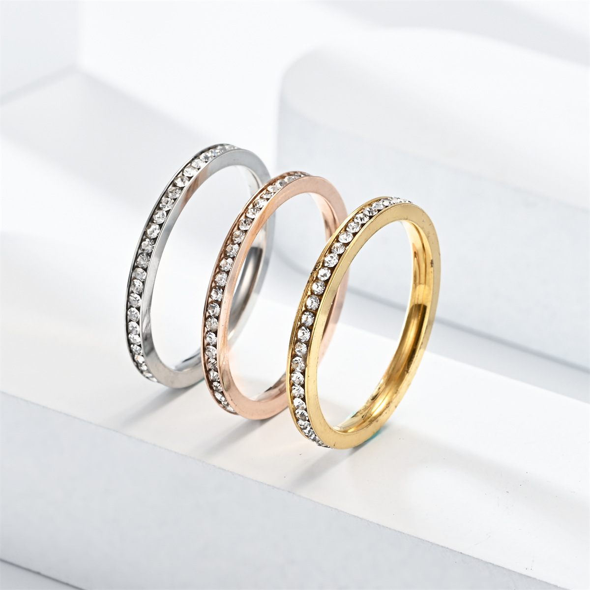 Simple Style Circle Stainless Steel Inlay Zircon Rings display picture 5