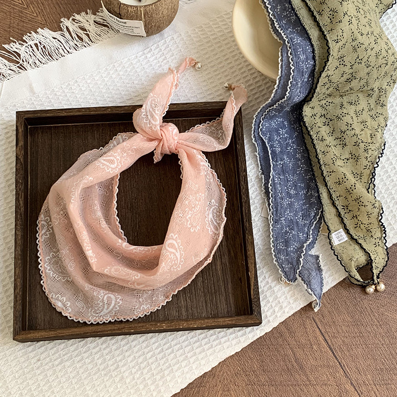 Bufanda triangular, cintura, nuevo estilo, protección para el cuello, bufanda pequeña, colgante de perlas, bufanda de seda, bolsa de flores con sentido avanzado, pañuelo en la cabeza, cinturón para el cabello al por mayor
