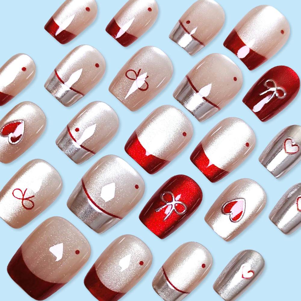 Ojos de gato 3D estereoscópicos de uñas cortas doradas de amor rojo arco de mariposa manicure 24 piezas parches de uñas falsas francesas