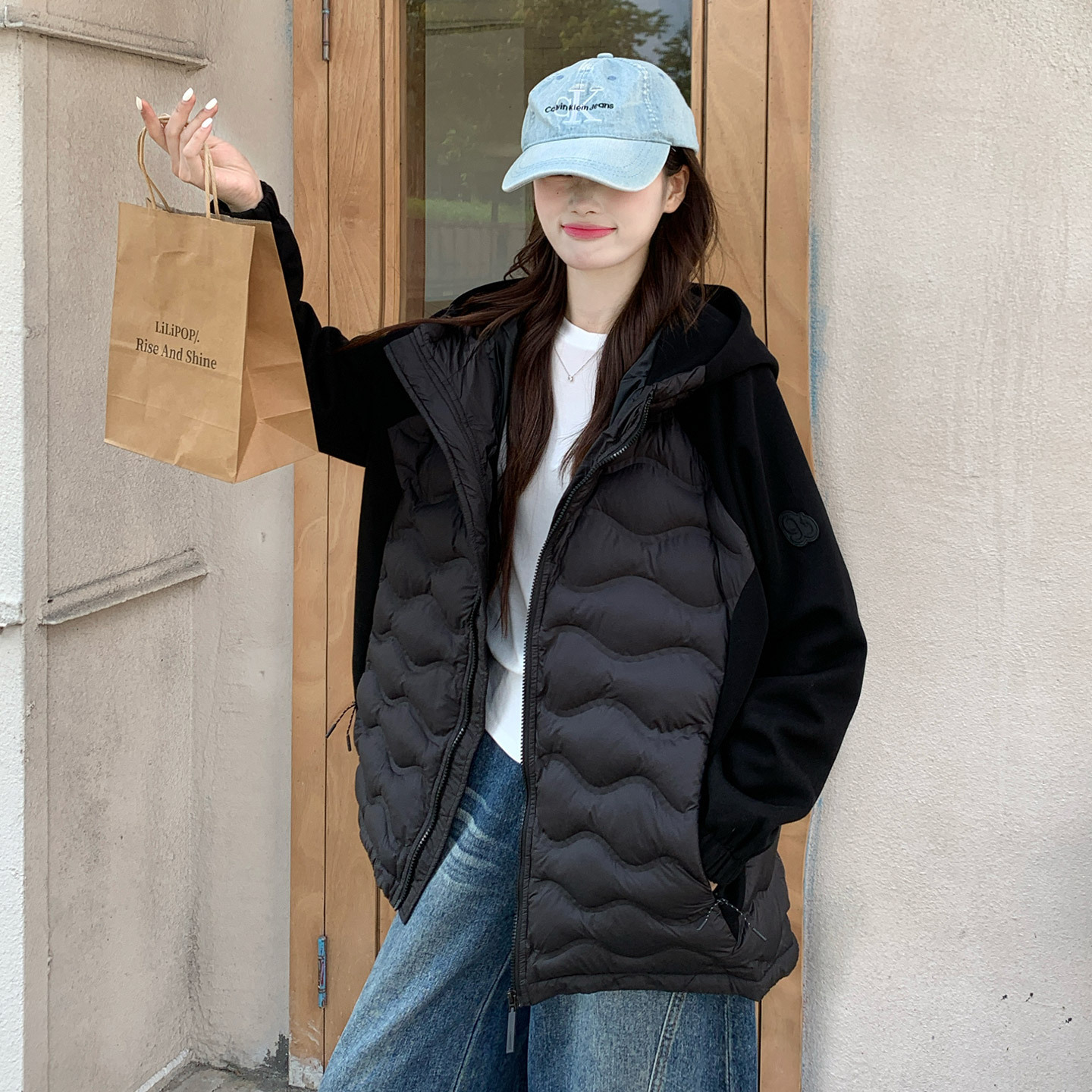 Comercio exterior ropa de algodón plumón otoño invierno 2025, nueva mujer con chaqueta de algodón caliente ligera, ropa de algodón con capuchón grande suelta