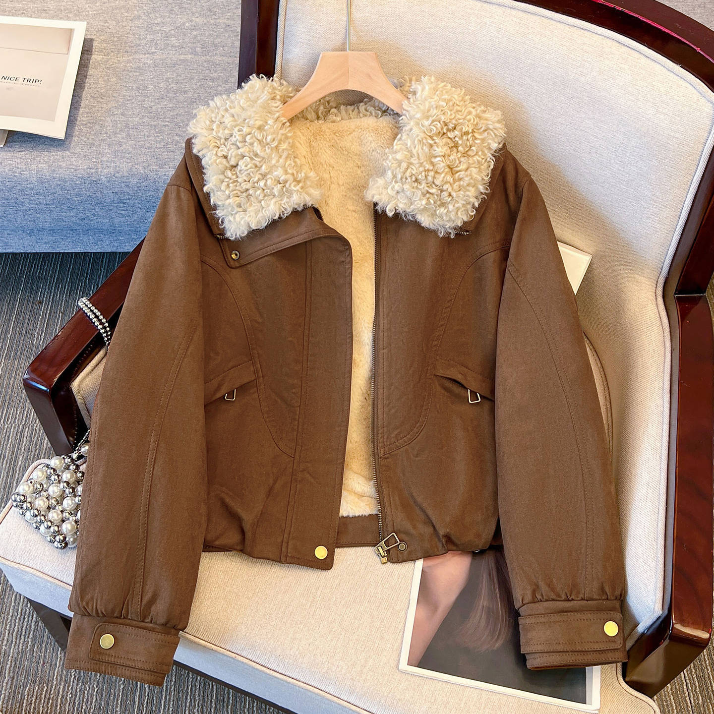 Super Stylish Winter Clothing, Fleece-Lined and Thickened Suede Jacket for Women, 2026 New Model, Lamb Wool Fur Collar Biker Jacket
