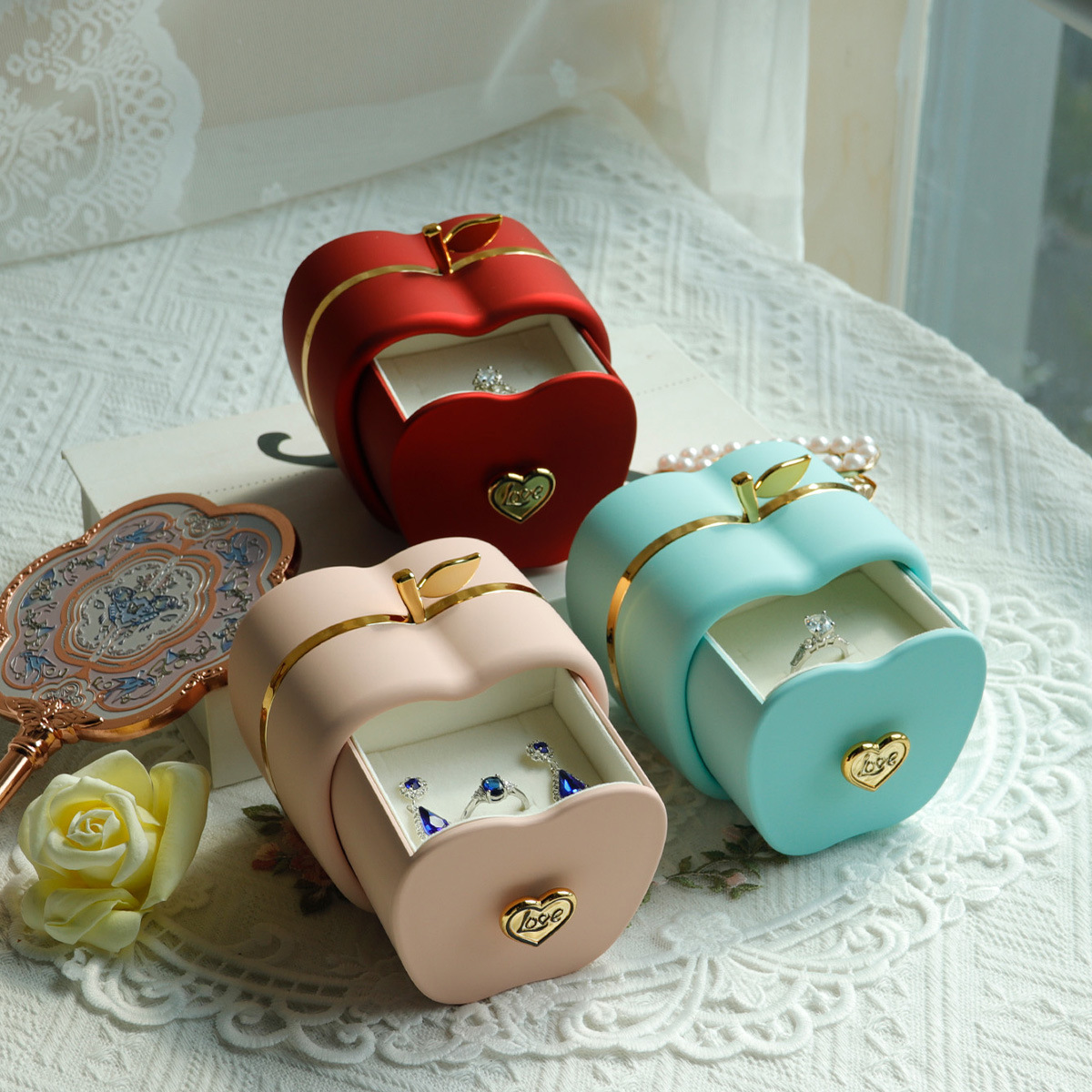 ƽ��ҹ���κ�ʥ��ƻ����Ʒ�����˽ڽ�ָ��װ��������Ʒ����Ů��