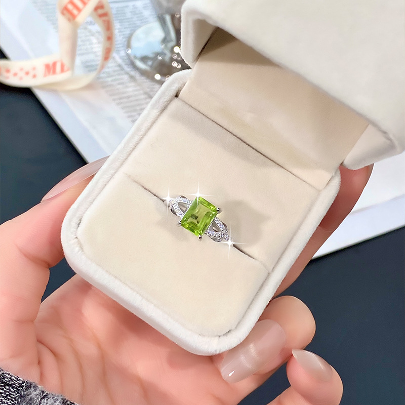 Cross-Border S925 Sterling Silver Ring for Women with 6*8 Rectangular Faceted Topaz and Peridot, High-End Natural Crystal Jewelry