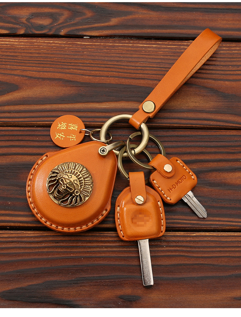 Suitable for Harley fuel tank cap key case X48 key chain 114 fat guy gliding cowhide motorcycle combination key case