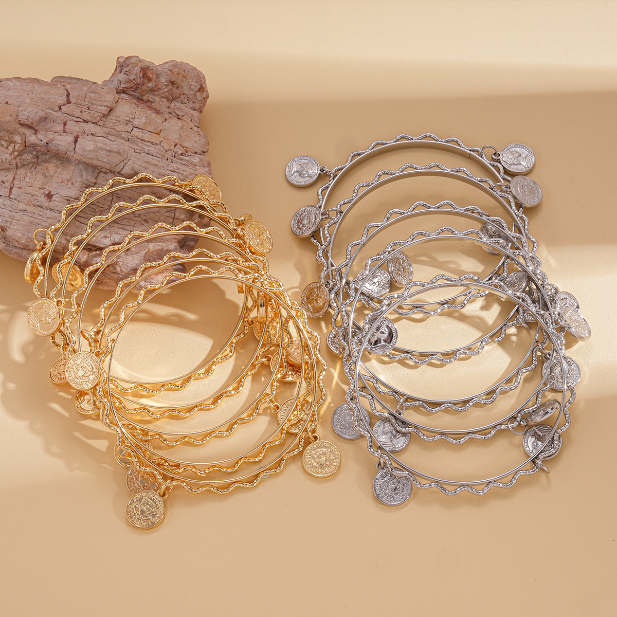 Cinco piezas de encaje transfronterizo europeo y americano retrato redondo pulsera de bordas sensación de metal personalidad nicho sensación de alta calidad joyería mujer image 3