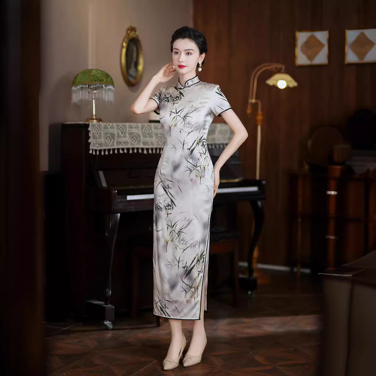 Silk summer cheongsam