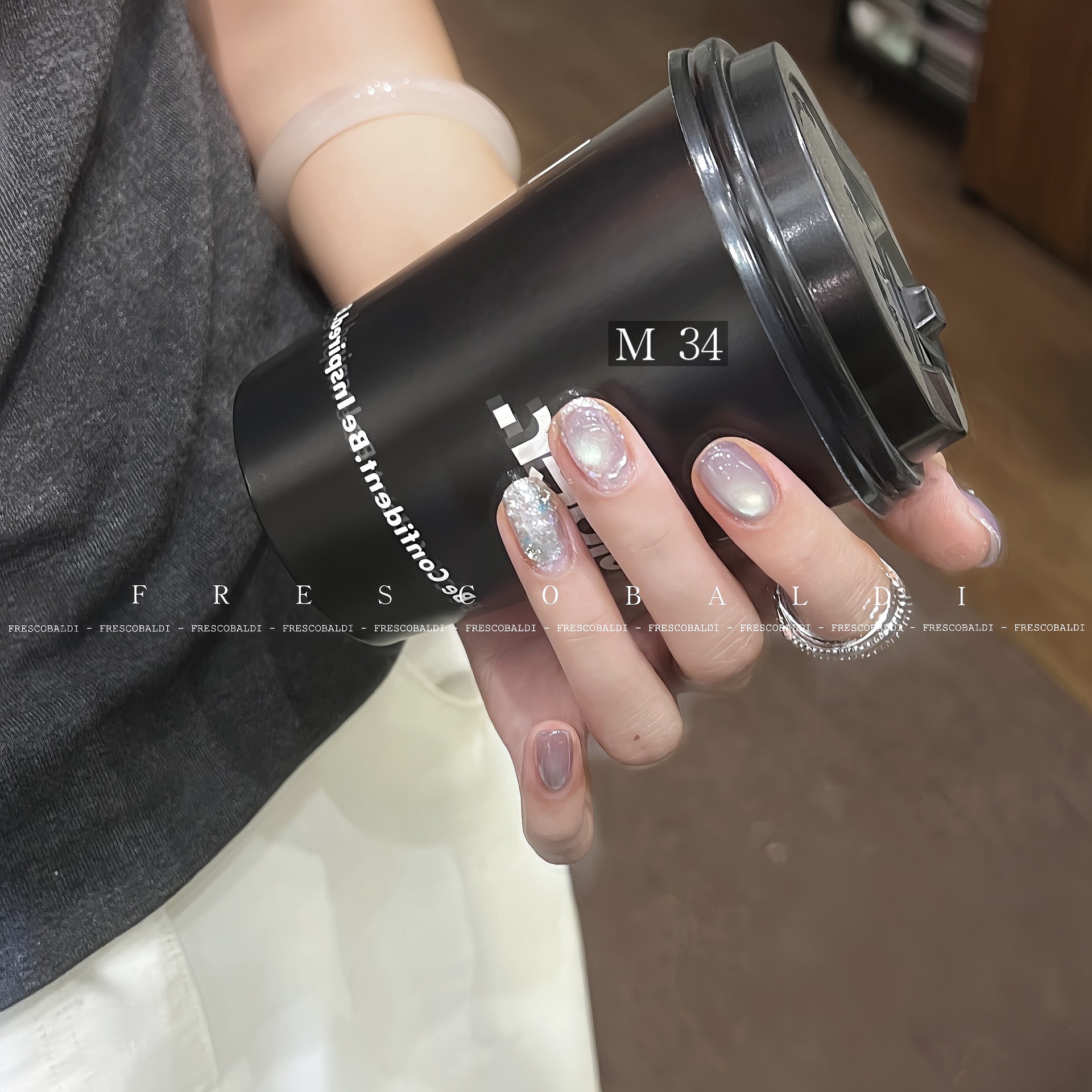 Huasi Butterfly-Silver Jar 5g Glue para los ojos de gatos colección de uñas de agua de brillo suave Glue para los ojos de gatos fototerapia (en el registro)