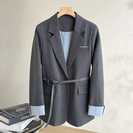 小西装;半身裙;女式毛呢外套