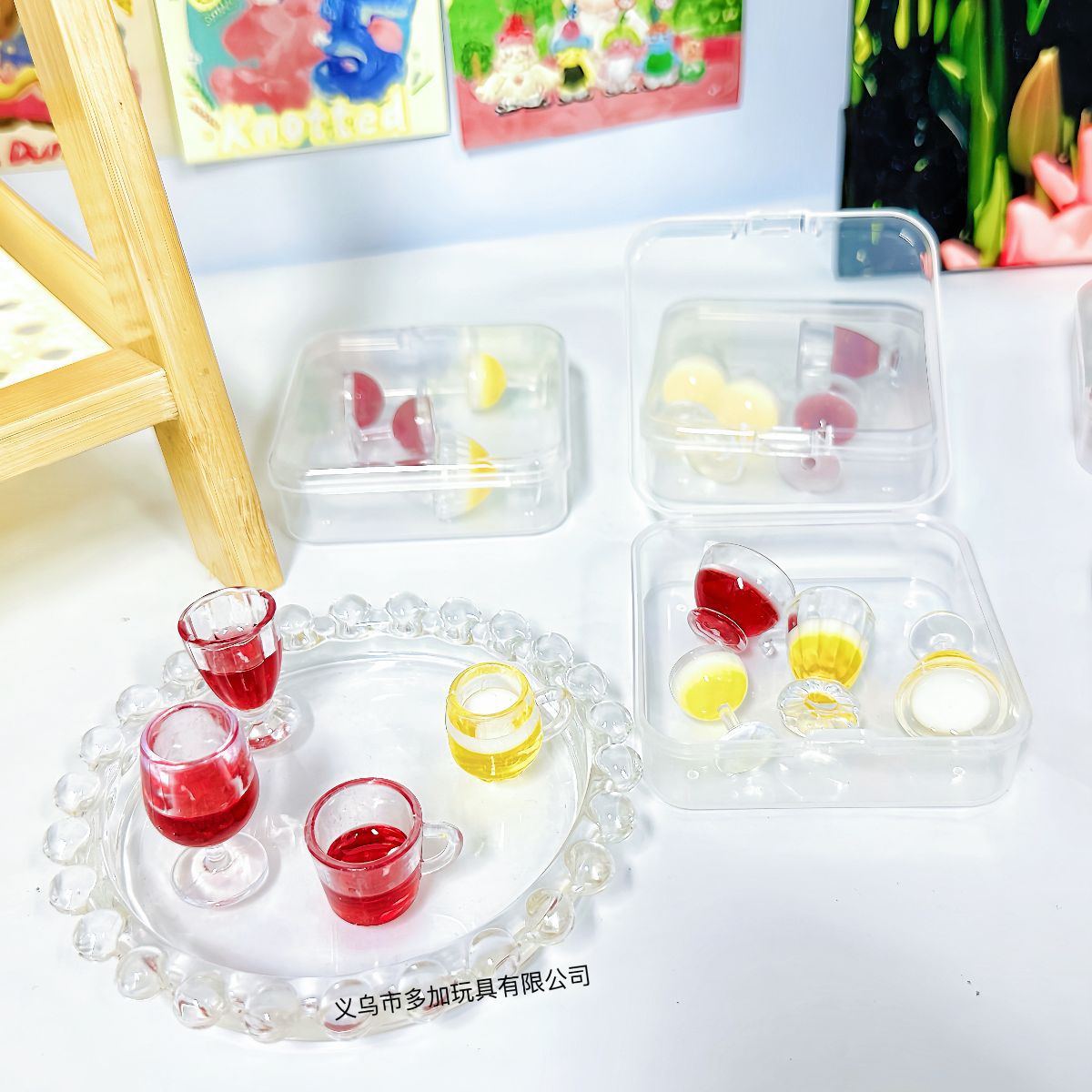 B pequeña taza de vino tinto de juego de comida taza de cerveza de barril de simulación de resina pequeña botella de vino de bricolaje accesorios de la caja del teléfono móvil micro paisaje al por mayor