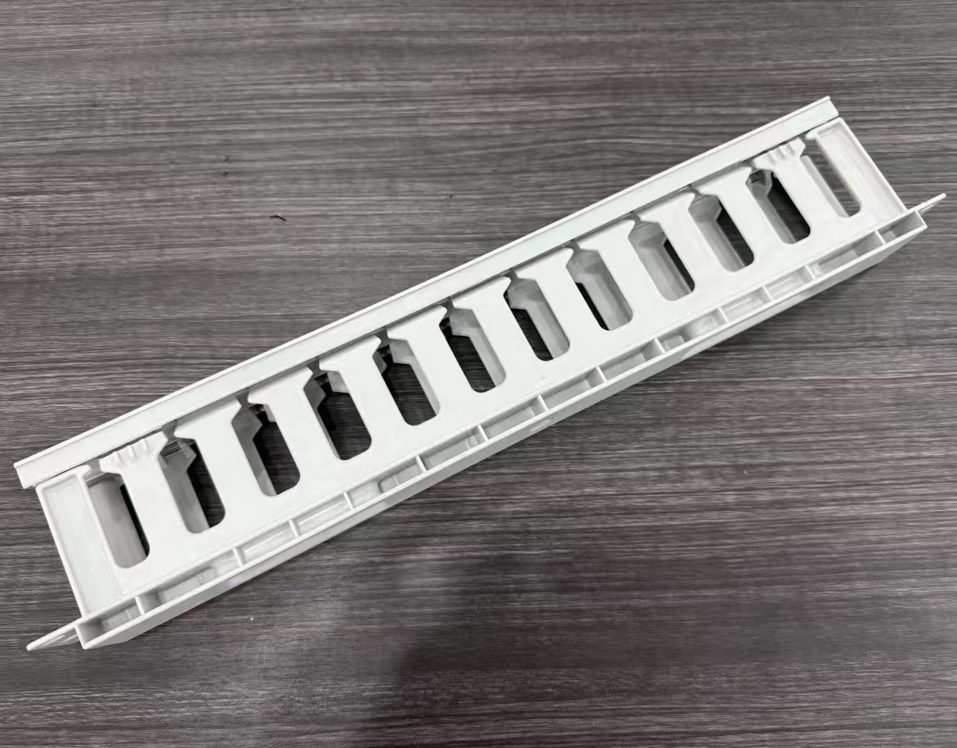 全塑料泛达款电脑灰阻燃ABS理线架