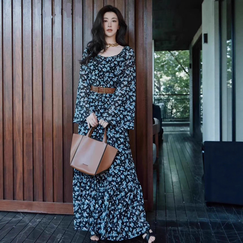 Zhu Zhu's Same Style French Retro Long-Sleeve Chiffon Dress for Women, Autumn Vacation Slimming Floral Long Dress