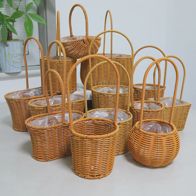Cestas de mano tejidas a mano de plástico de caña decorativa flor seca canasta de flores portátiles canasta de regalos al por mayor