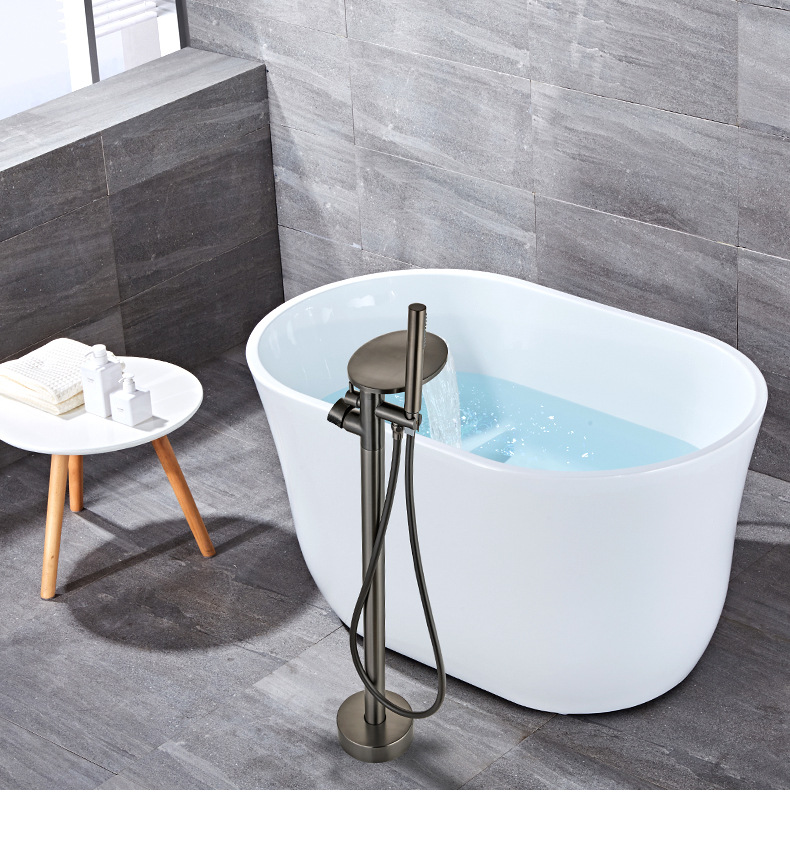 The factory supplies water-plated grey floor-standing waterfall bathtub faucets with high-flow cold and hot dual-control shower heads undefined