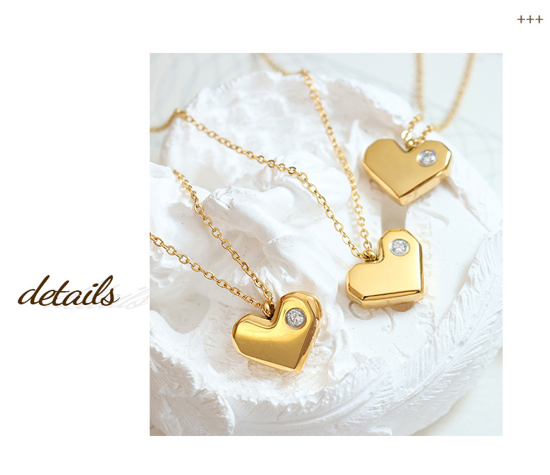 Fashion Heart Shape Titanium Steel Necklace Inlay Zircon Stainless Steel Necklaces