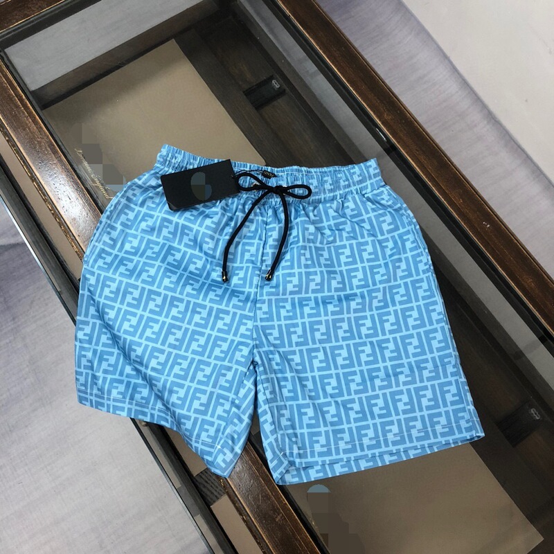 Authentic version of beach shorts, summer thin ice silk shorts for men, loose casual knee-length shorts for men, flagship store outdoor wear Authentic version of beach shorts, summer thin ice silk shorts for men, loose casual knee-length shorts for men, flagship store outdoor wear