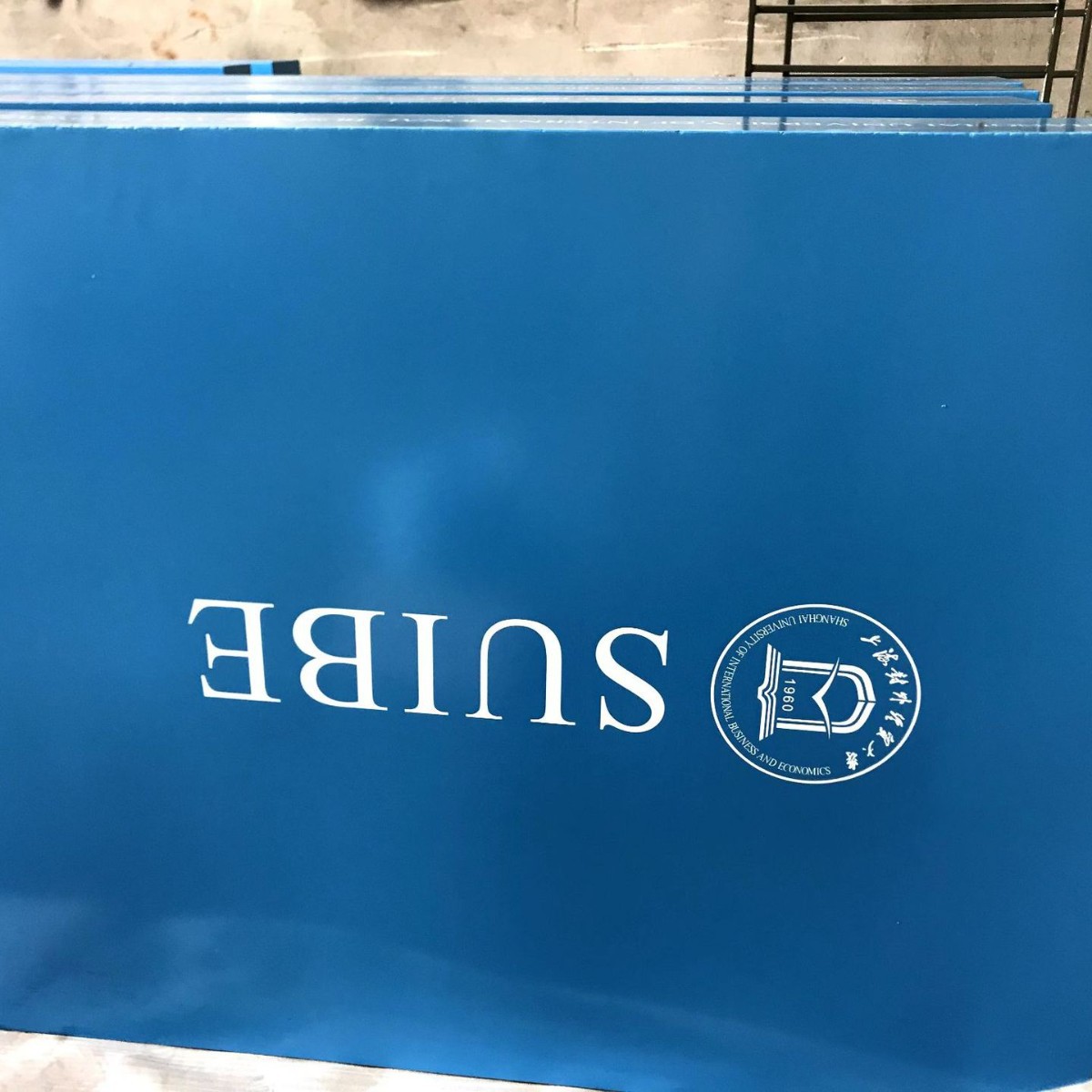 实色烤漆深棕色金属不锈钢板 不锈钢喷漆板黄色白色喷粉