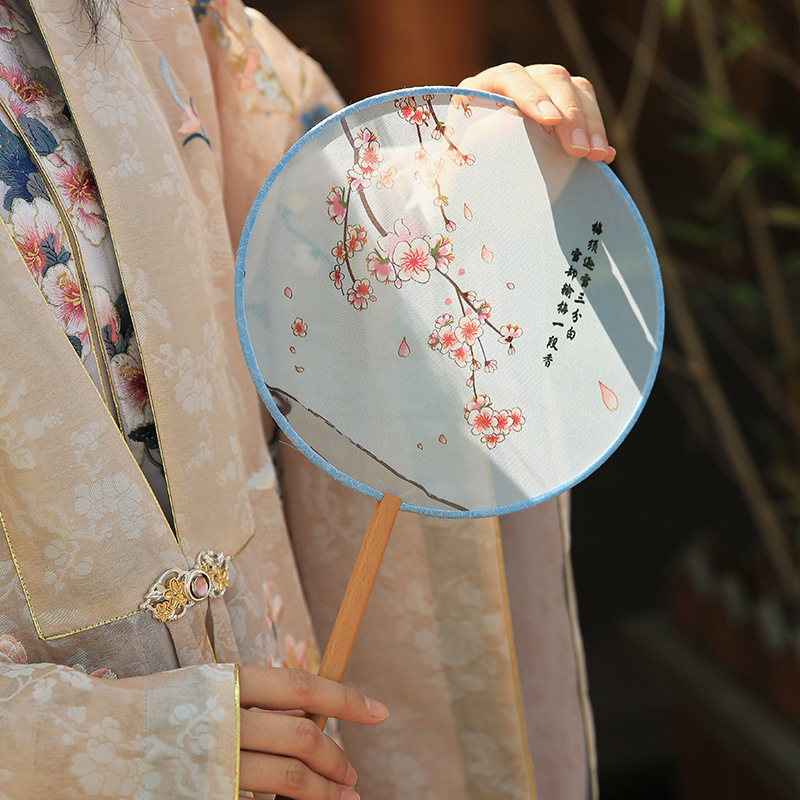 Mo Yan clásico ventilador redondo danza serie de estilo chino antiguo verano semi-transparente Han cheongsam ventilador turístico pose