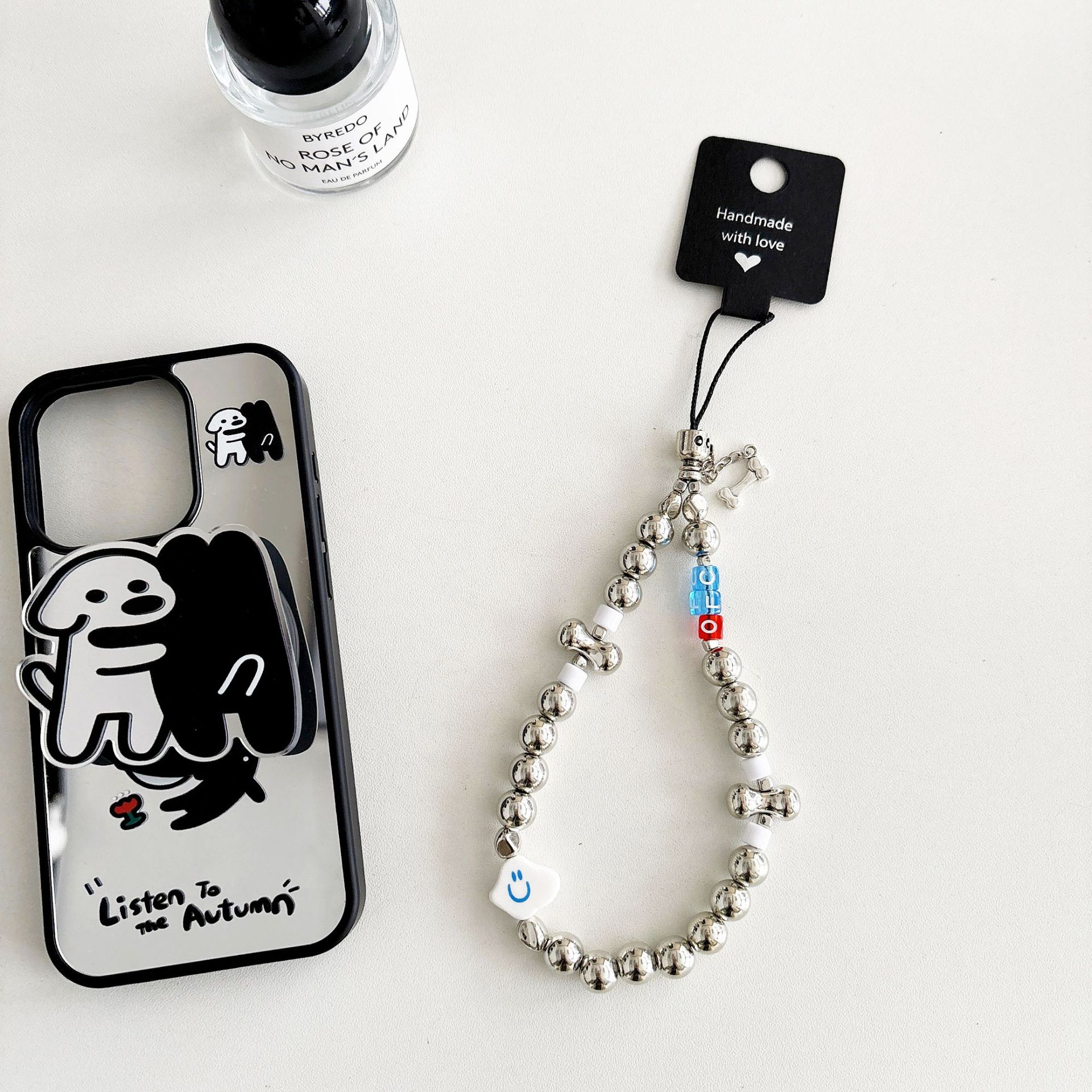 Cuentas de perlas hechas a mano, cadenas de teléfonos móviles, bolsos, colgantes, colgantes de muñeca, cuentas hechas a mano.