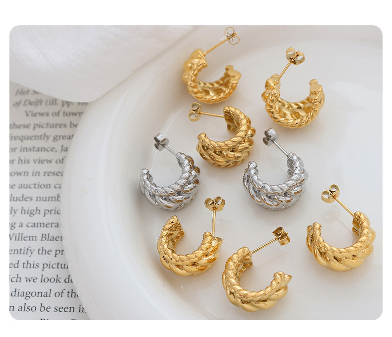 Retro C Shape Spiral Stripe Titanium Steel Earrings Plating Stainless Steel Earrings
