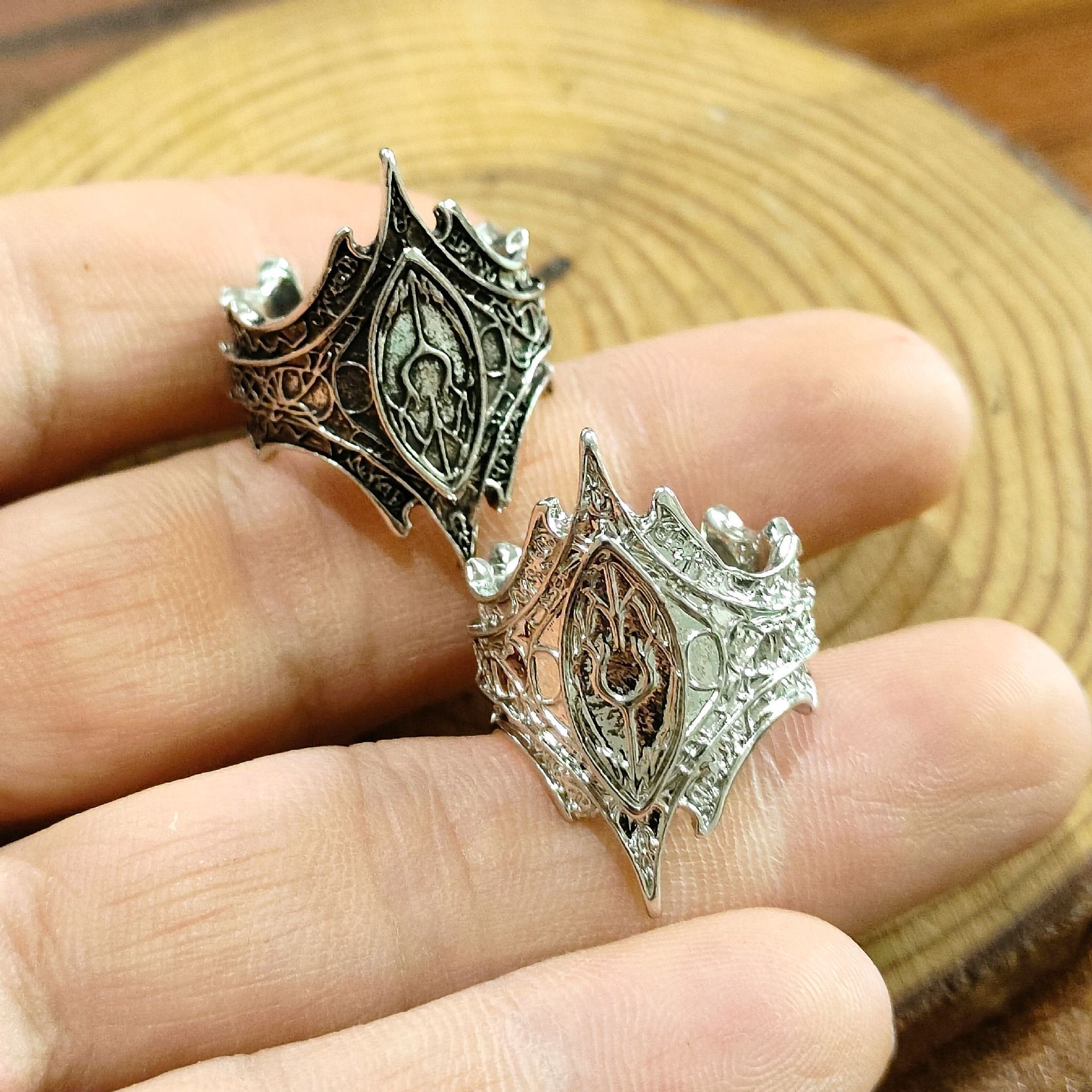 Cross-Border Retro Gothic Spiked Unique Ring Simple Stylish Old Style Fashion Ol Exaggerated Domineering Chic Ring