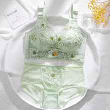 ���д̽�С�؃������bŮС�ؼӺ�o�Ȧ�۔n�ո����{������������