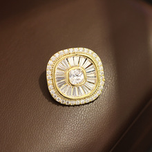 ��Ʒ�ߙn����΢��ʯ�A���׺�С�e�僽���|�r�з��߹��I����