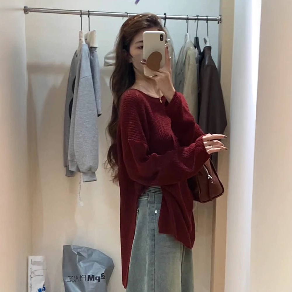 Retro burgundy autumn knitted sweater