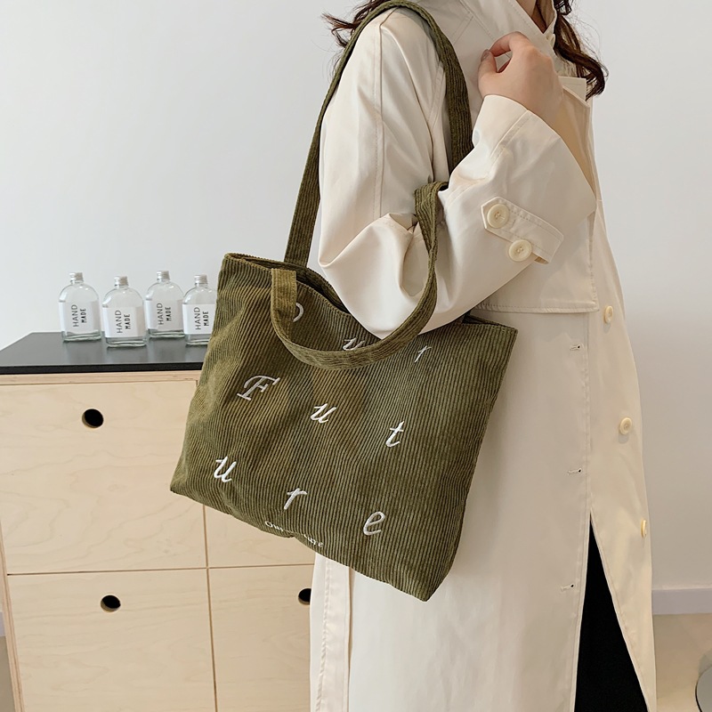 Elegante nicho de lujo ligero, bolso de lujo para damas, bolso de mano clásico de alto nivel, bolso de hombro para damas.