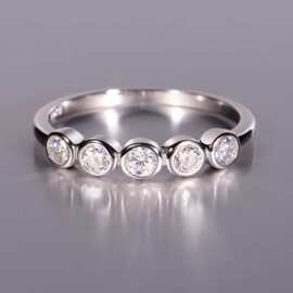 设计感精致圆钻泡泡排钻S925银镀18K白金莫桑石水泡排戒0.5CT