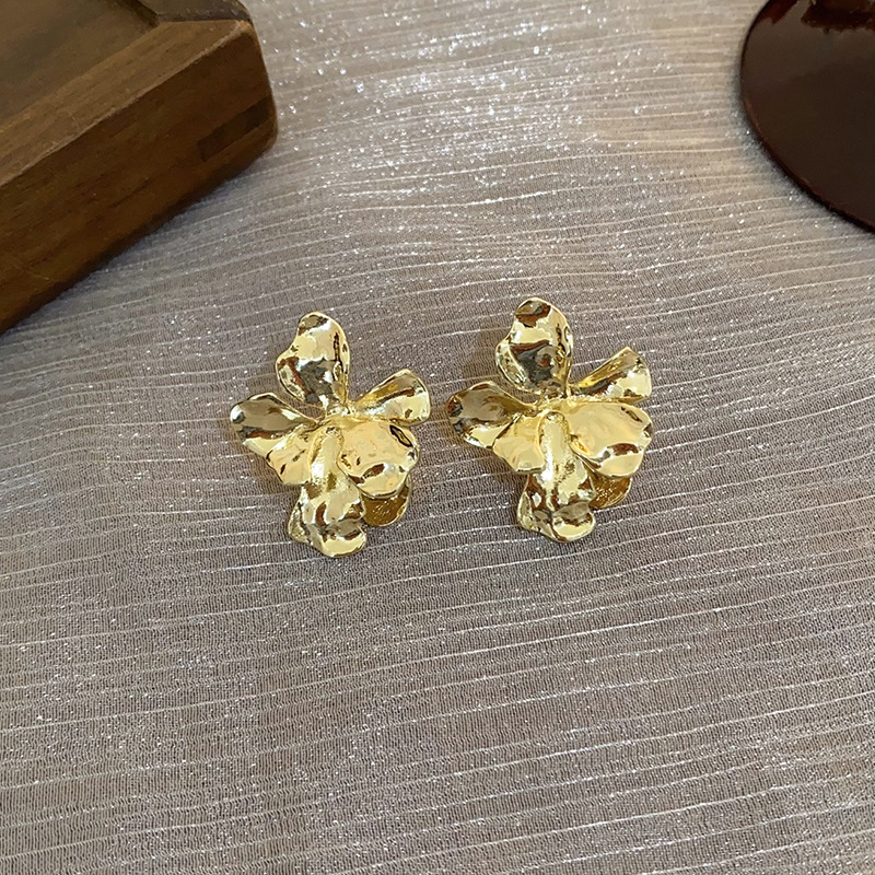1700 gold