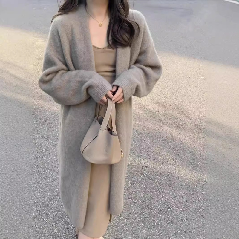 クロスボーダーの香風が膝を越えた中のロングニットのカーディガンの女性服はゆったりとしていて、柔らかくて、優しい純色のセーターのコートです。|undefined