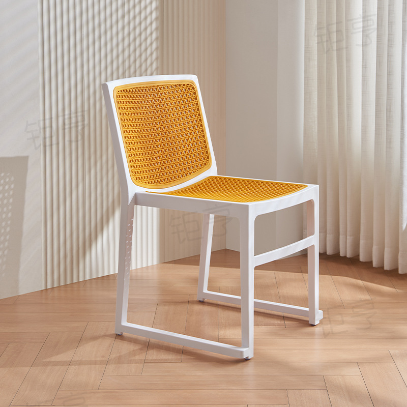 Silla de caña de plástico PP estilo nórdico silla de comedor de caña balcón al aire libre silla de plástico respaldo