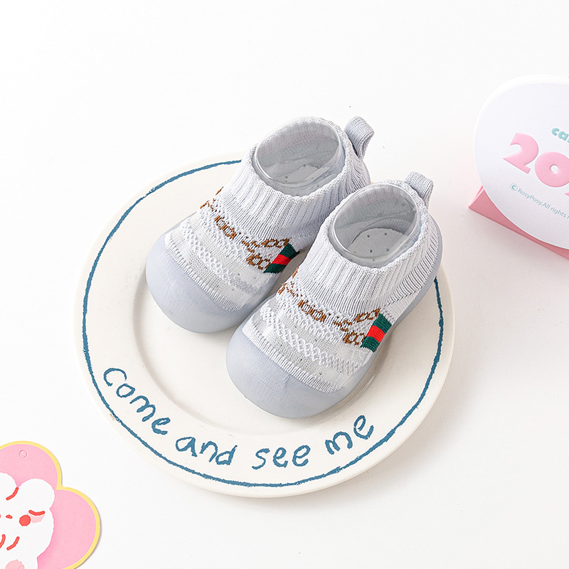 2024 primavera y verano zapatos para niños pequeños con suela suave antideslizante malla transpirable zapatos de piso de verano para niños zapatos de hielo