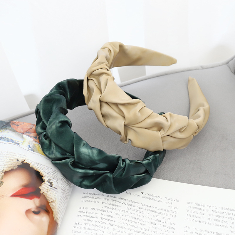 Simple Solid Color Wide-brimmed Leather Pleated Headband Wholesale Nihaojewelry display picture 9