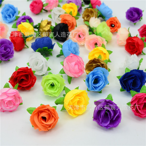 nail decoration contains rose