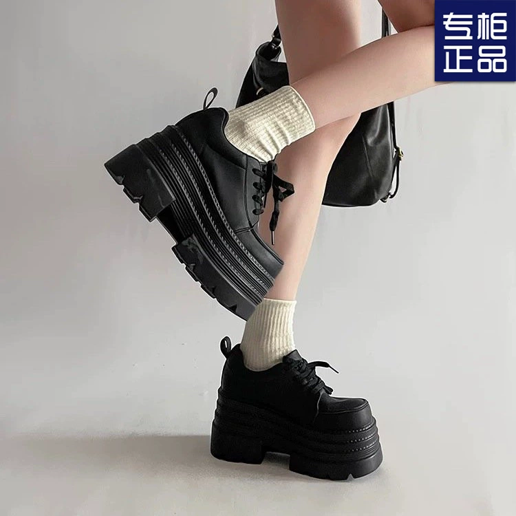 Толстая подошва модная дикая шнуровка маленькая кожаная обувь женская весна 2025 новый маленький человек супер толстая подошва увеличена 10 см одиночная обувь
