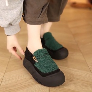 Women's Loafers 2025 Winter New Plush Warm Fur Shoes Soft Thick Sole Loafers Thickened Slip-On Women's Shoes