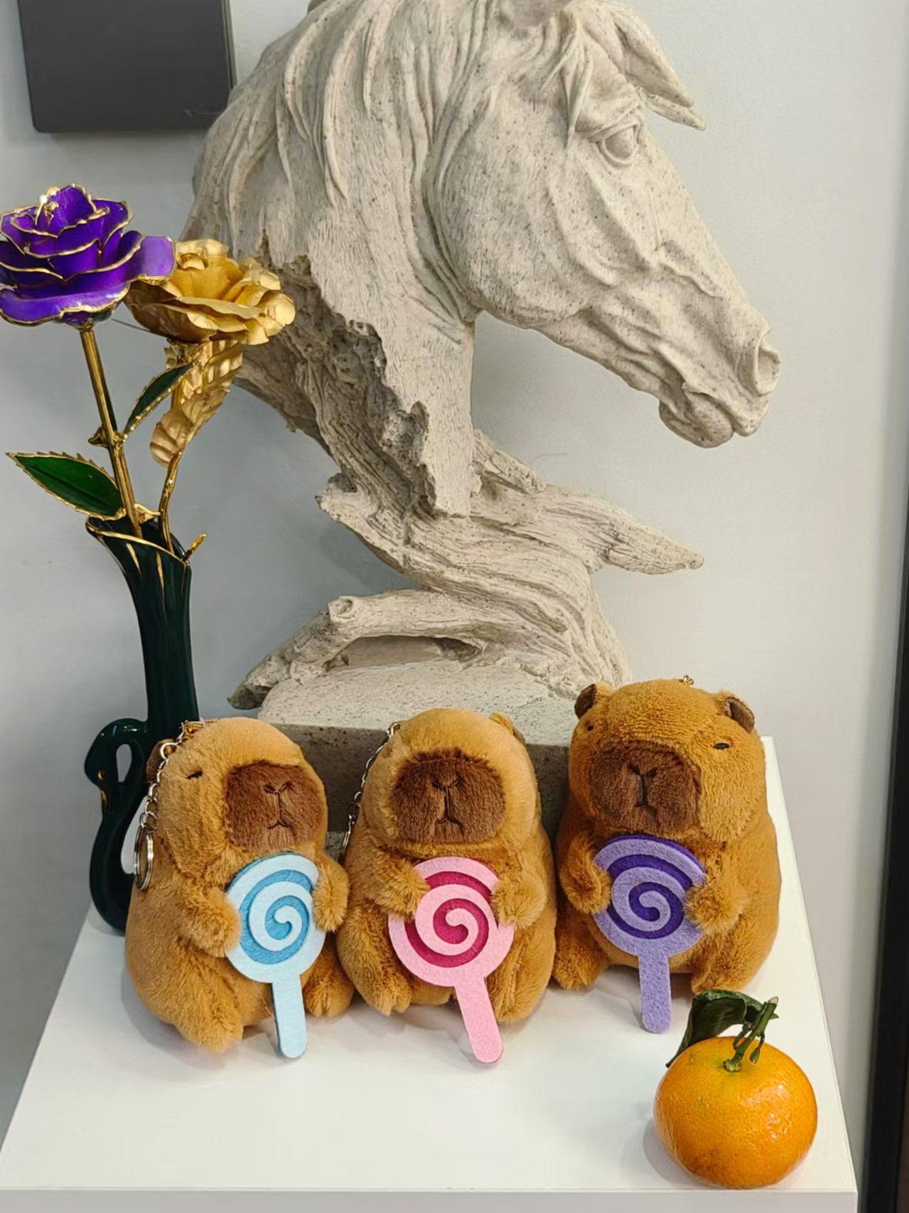 갈색 롤리팝 카피바라