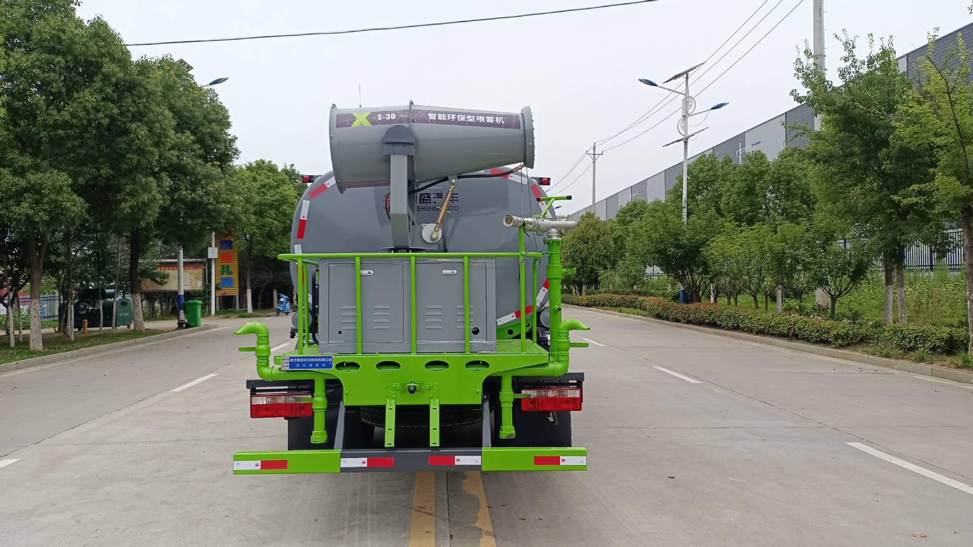 Professional Customized Sprinkler Truck 10 Cubic Meter Sprinkler Truck Can Be Equipped with a Large Platform and a Fog Cannon Can Be Installed with an Electronic Water Bubble