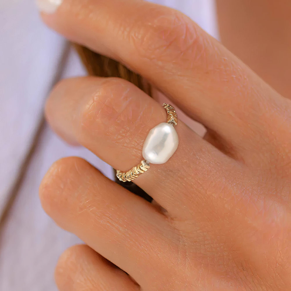 4g Weight 0.03µm Gold Plating Thickness 925 Sterling Silver Freshwater Pearl Solid Color Rings