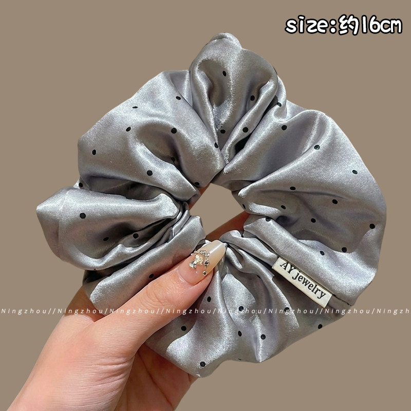 Nuevo scrunchie de encaje multicapa 2026 para mujer, lazo para el pelo de alta gama, accesorio suave para el cabello estilo coreano.