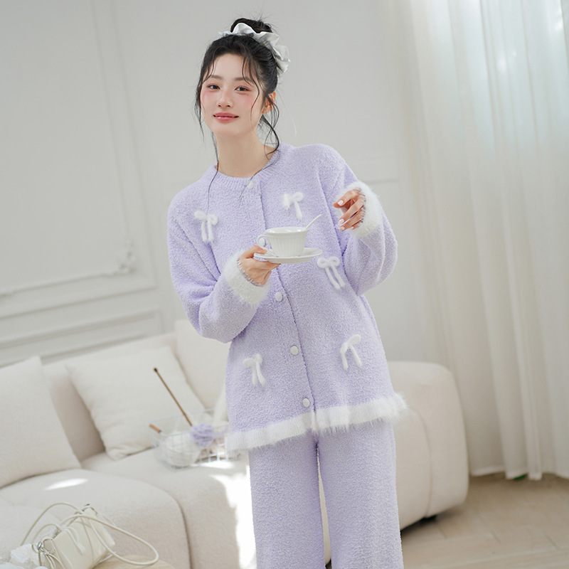 Soft and cozy women's pajamas for autumn and winter, thickened and fleece-lined for warmth, featuring a bow, faux fur, and colorful polka dots, a stylish and elegant loungewear set