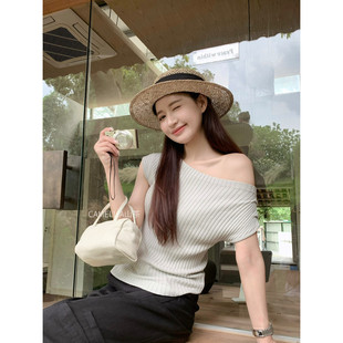 MISS ZI-�������nϵСŮ��б��ٴ��@�ݚ��|ᘿ���(�������b)A127
