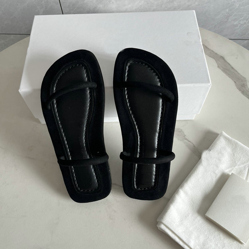 Modern classic universal comfortable soft slippers with a strap flat