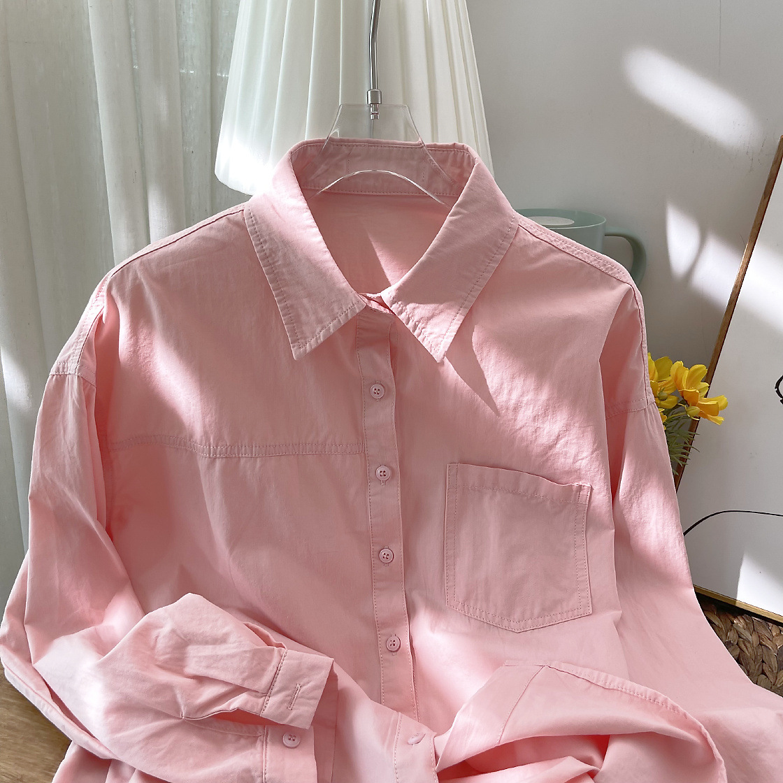 Non vedo l'ora di indossare questa bellissima maglietta velocemente. Camicia da donna coreana in tinta unita._voghion.com