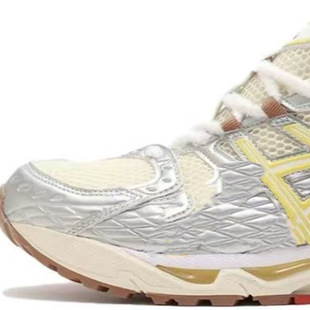 �羳؛Դ���lNimbus 10.1�͹����h����ƴ����ĥ�͎����e�ܲ�Ь