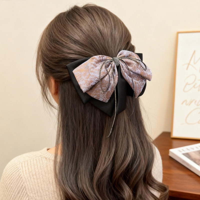 581 Пурпурный воздух приходит с востока.