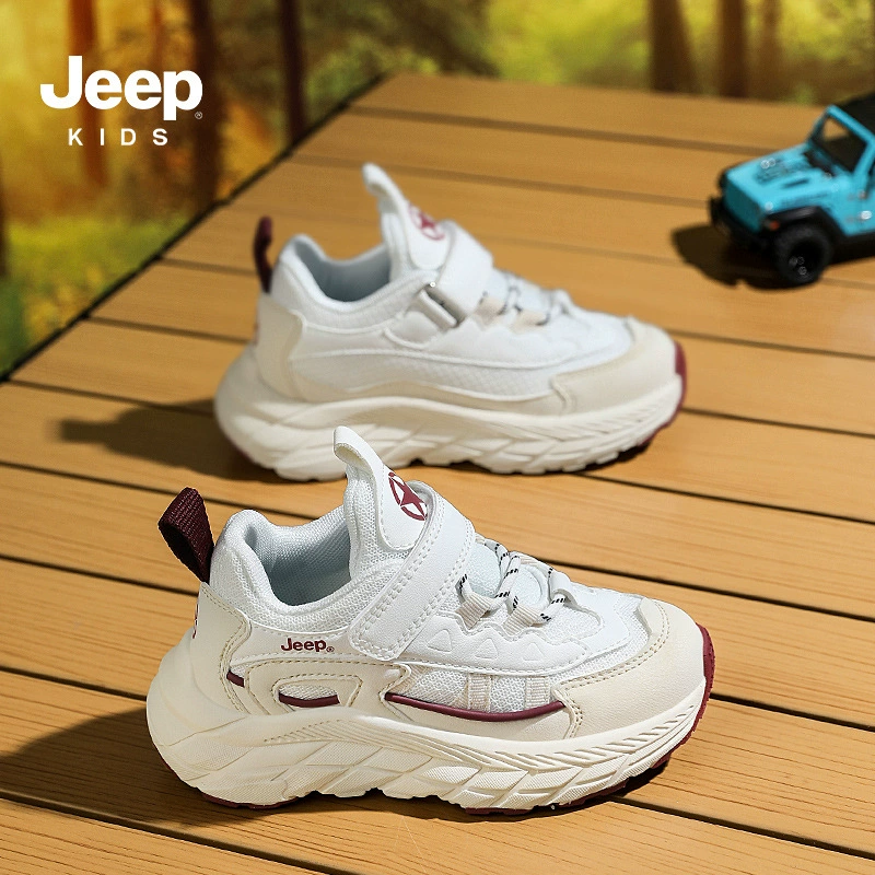 Детские кроссовки Jeep весна-осень 2025 нового стиля удобные и легкие дышащие сетчатые детские обувь универсальные беговые кроссовки