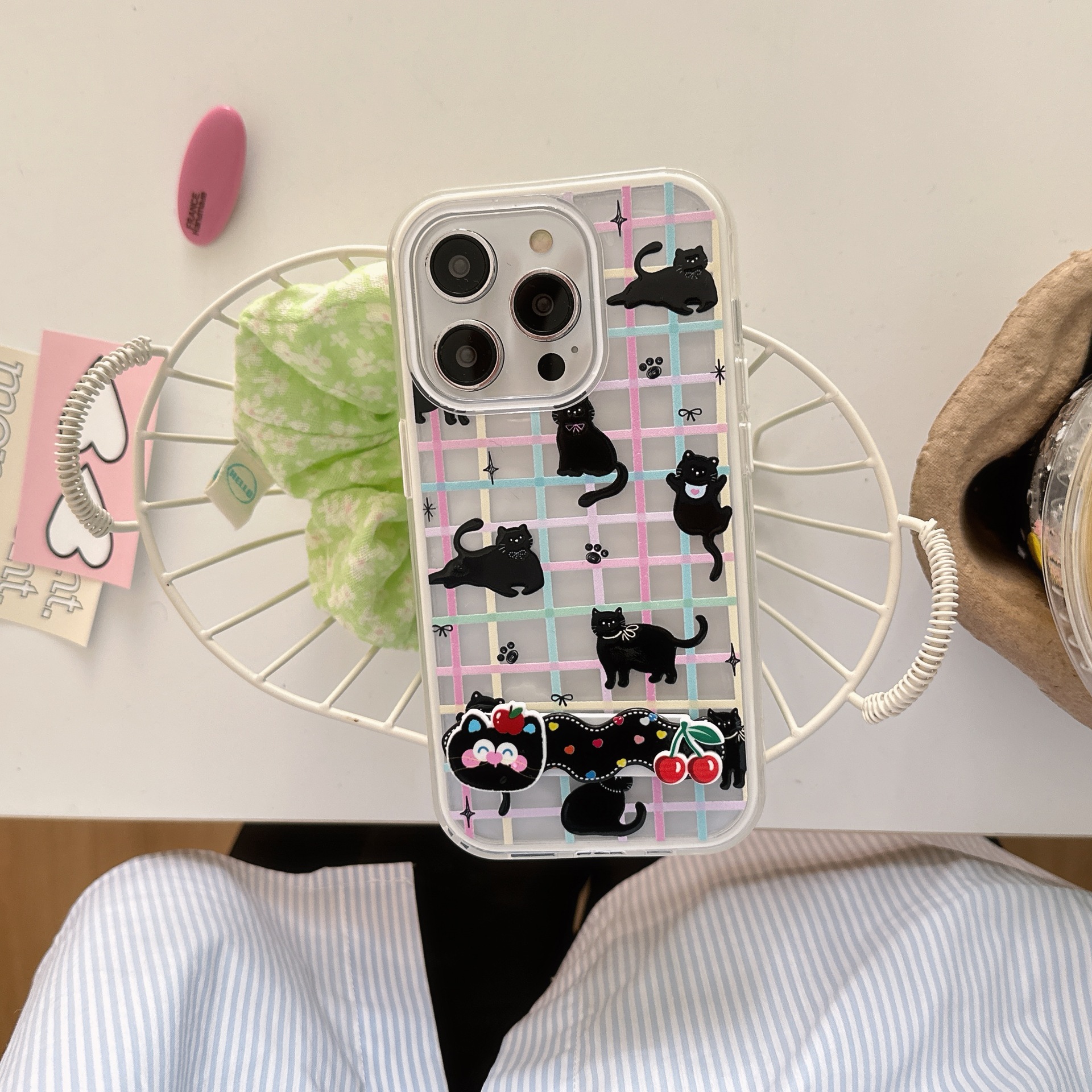Gato negro a cuadros de color de dibujos animados coreanos para Apple 16ProMax funda para teléfono móvil 15Pro pareja 14/13 nuevo 16